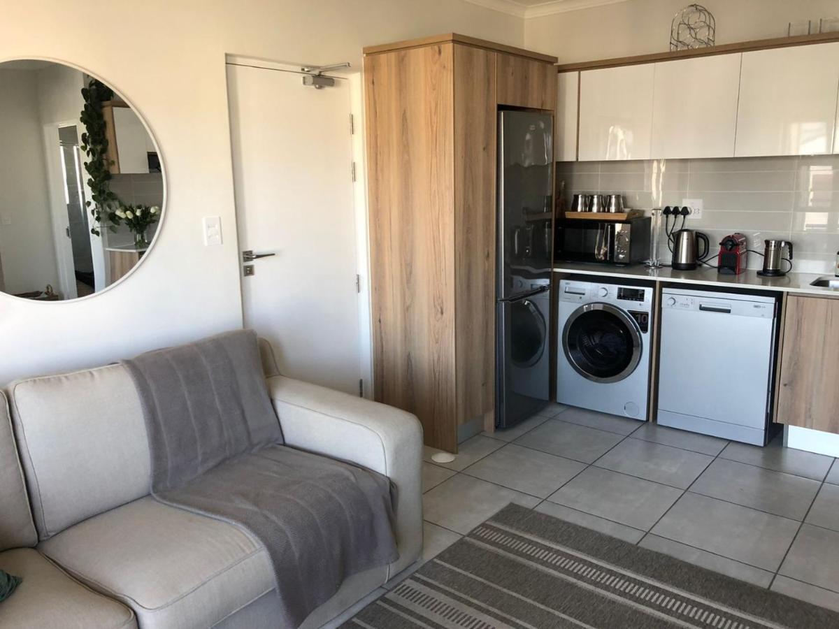 Luxury One Bedroom Apartment Somerset West Exterior foto