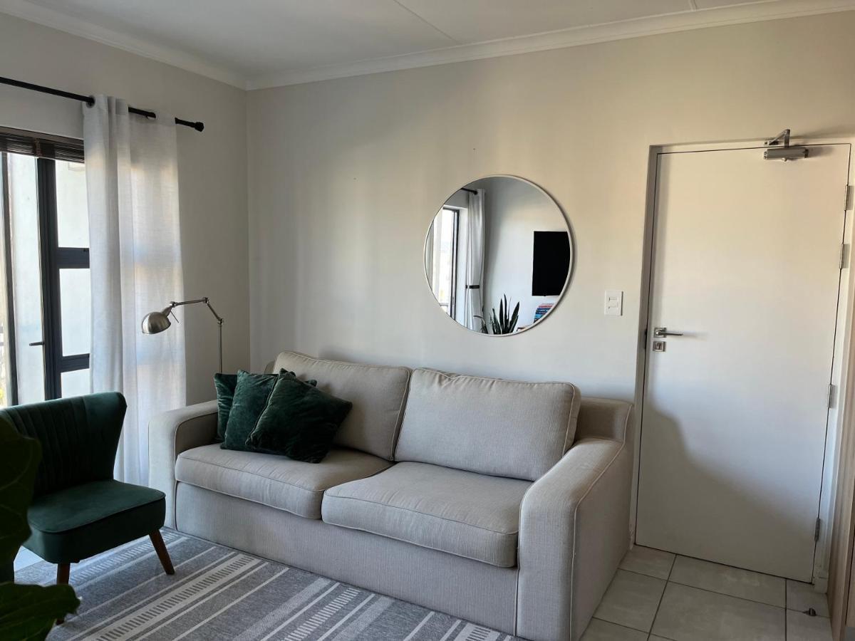 Luxury One Bedroom Apartment Somerset West Exterior foto